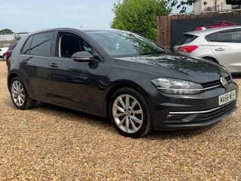 Used Volkswagen Golf 2018 for sale - 78739144: Photo