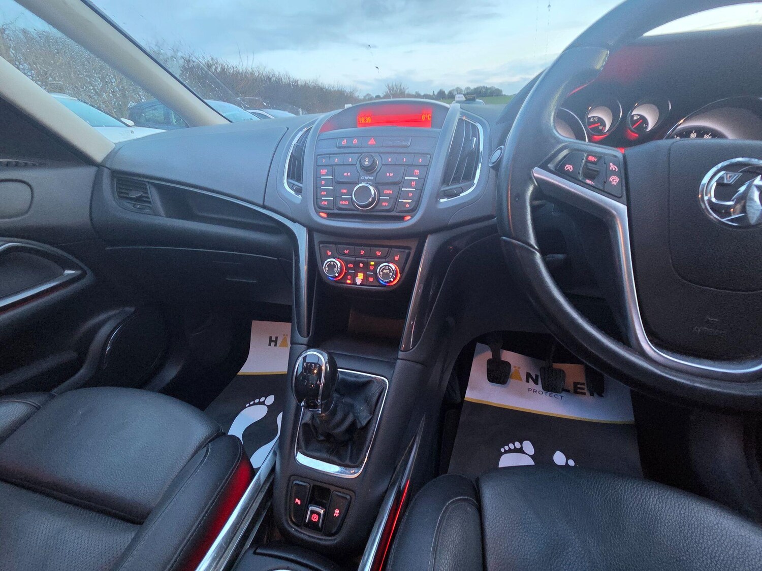 Used Vauxhall Zafira Tourer 2014 for sale - 77997740: Photo 15