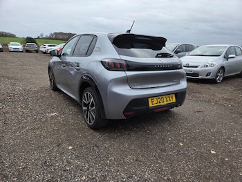 Used Peugeot 208 2020 for sale - 77927748: Photo