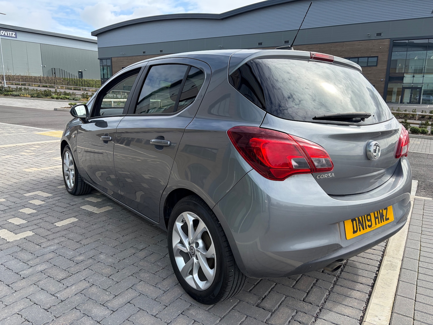 Used Vauxhall Corsa 2019 for sale - 77942444: Photo 2