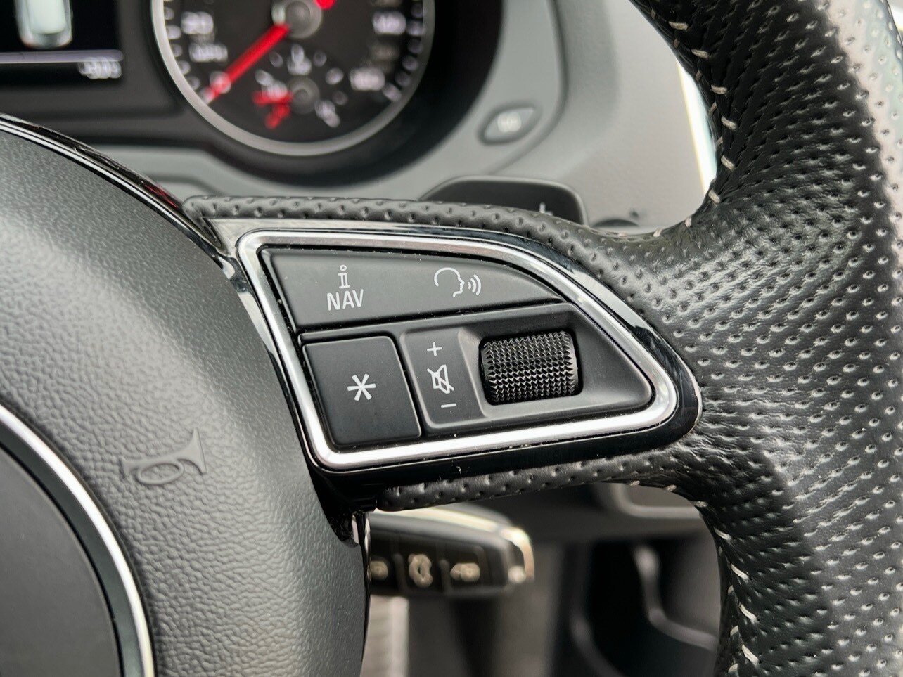 Used Audi Q3 2017 for sale - 78103552: Photo 13