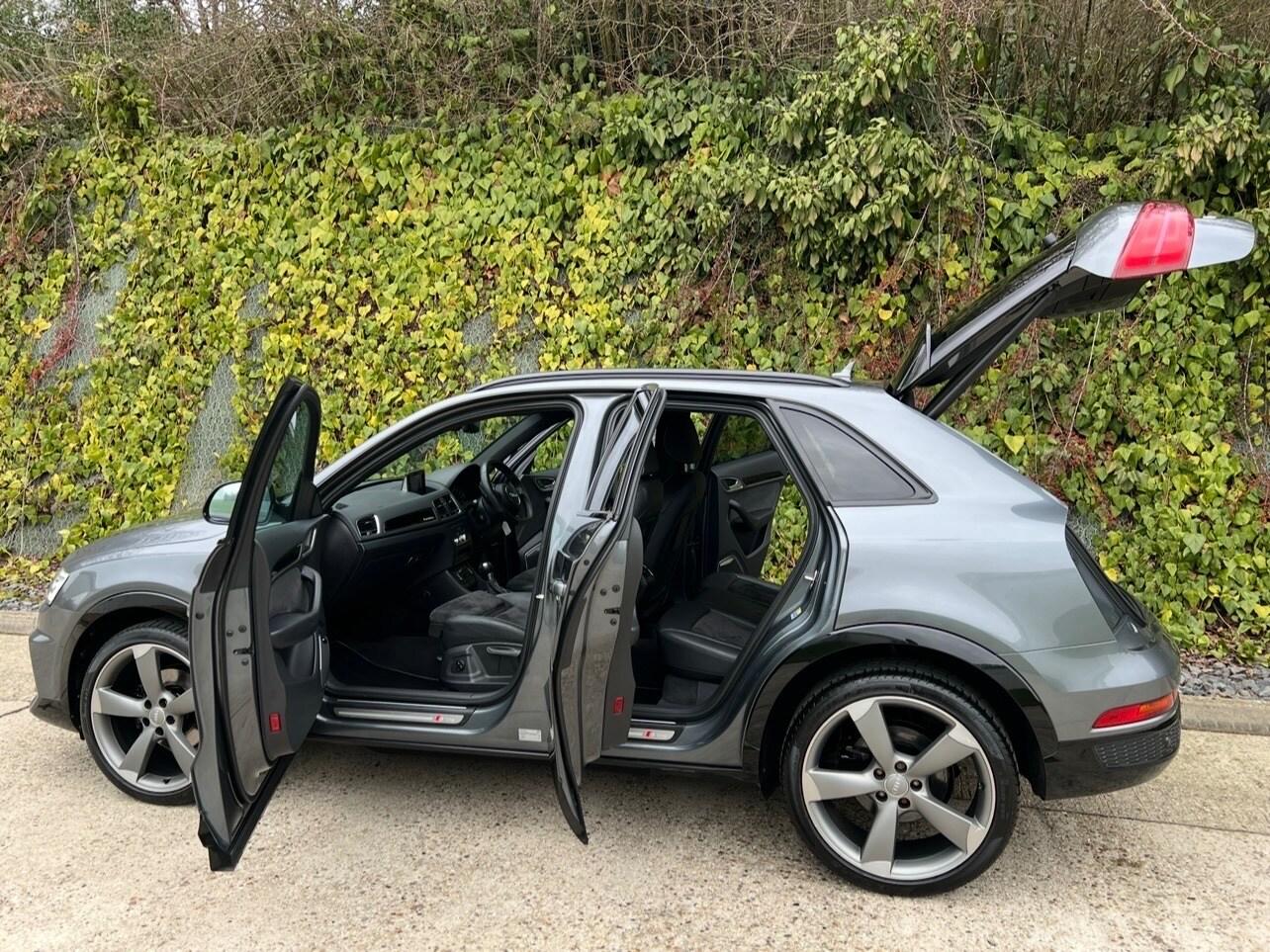 Used Audi Q3 2017 for sale - 78103552: Photo 16