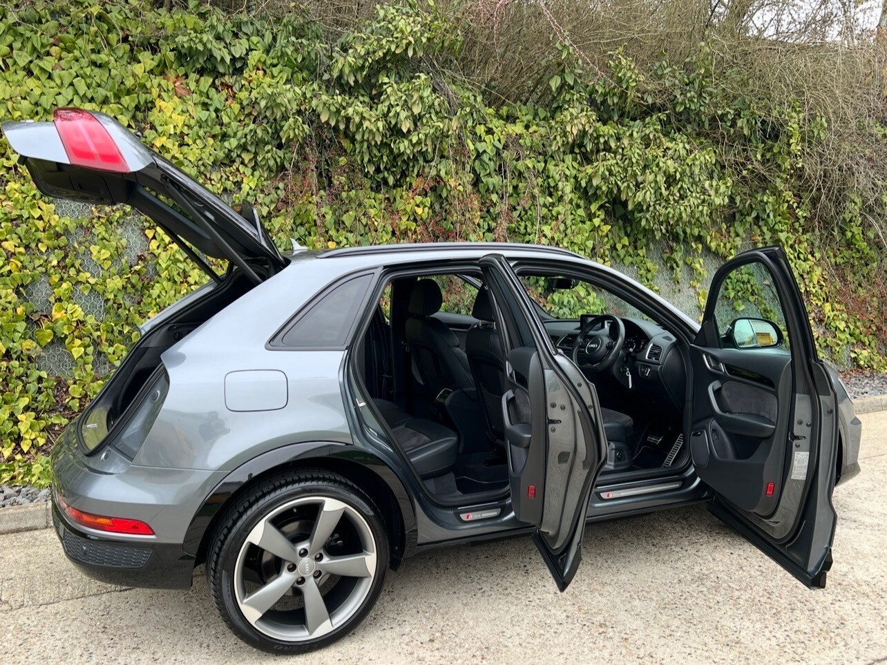Used Audi Q3 2017 for sale - 78103552: Photo 17