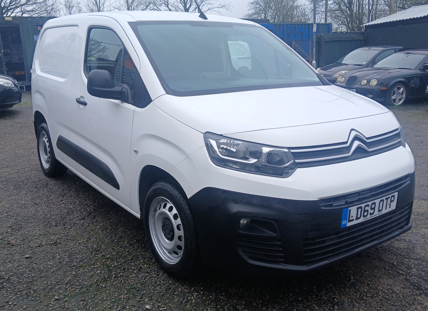 Used Citroen Berlingo 2019 for sale - 77762605: Photo 2