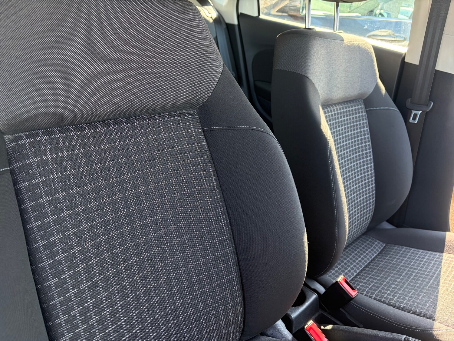 Used Volkswagen Polo 2015 for sale - 77946266: Photo 5