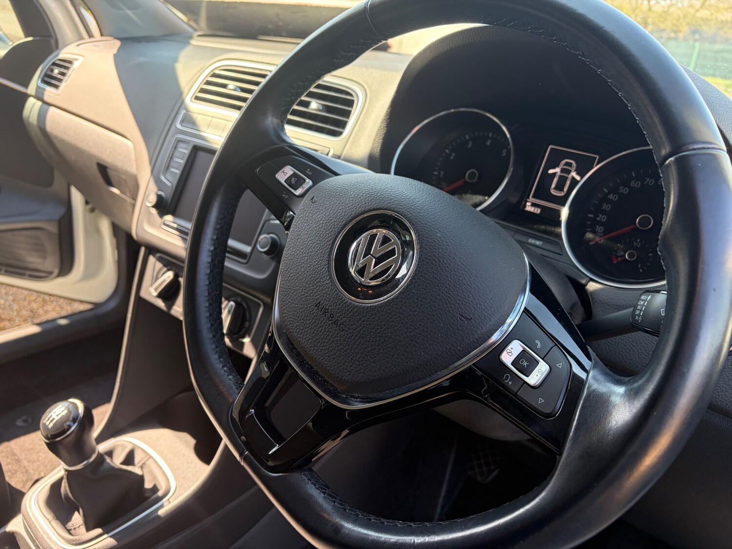 Used Volkswagen Polo 2015 for sale - 77946266: Photo 8