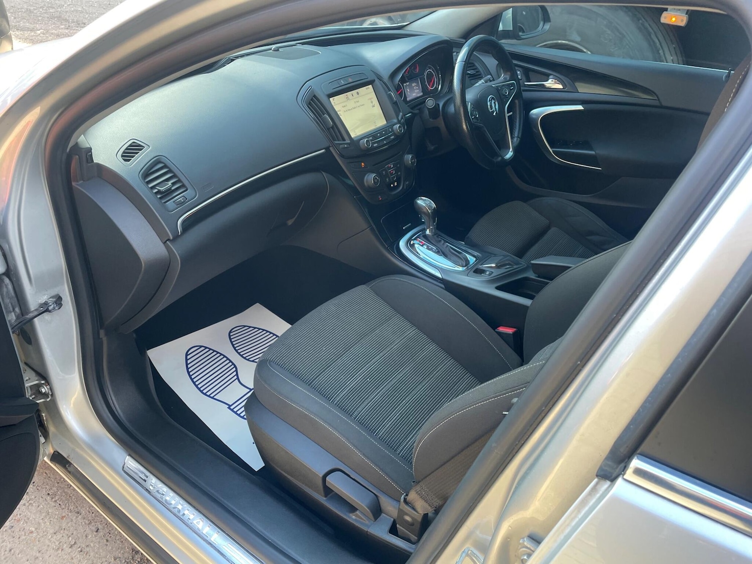 Used Vauxhall Insignia 2014 for sale - 78043803: Photo 24