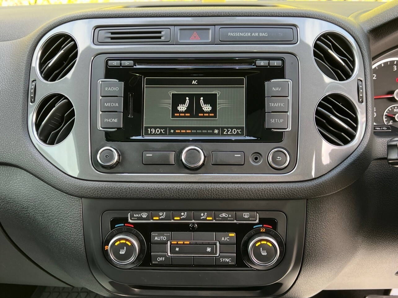 Used Volkswagen Tiguan 2014 for sale - 78103550: Photo 24