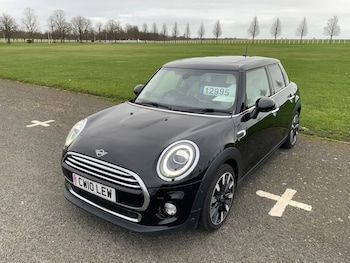 Used MINI Hatch 2019 for sale - 77927776: Photo