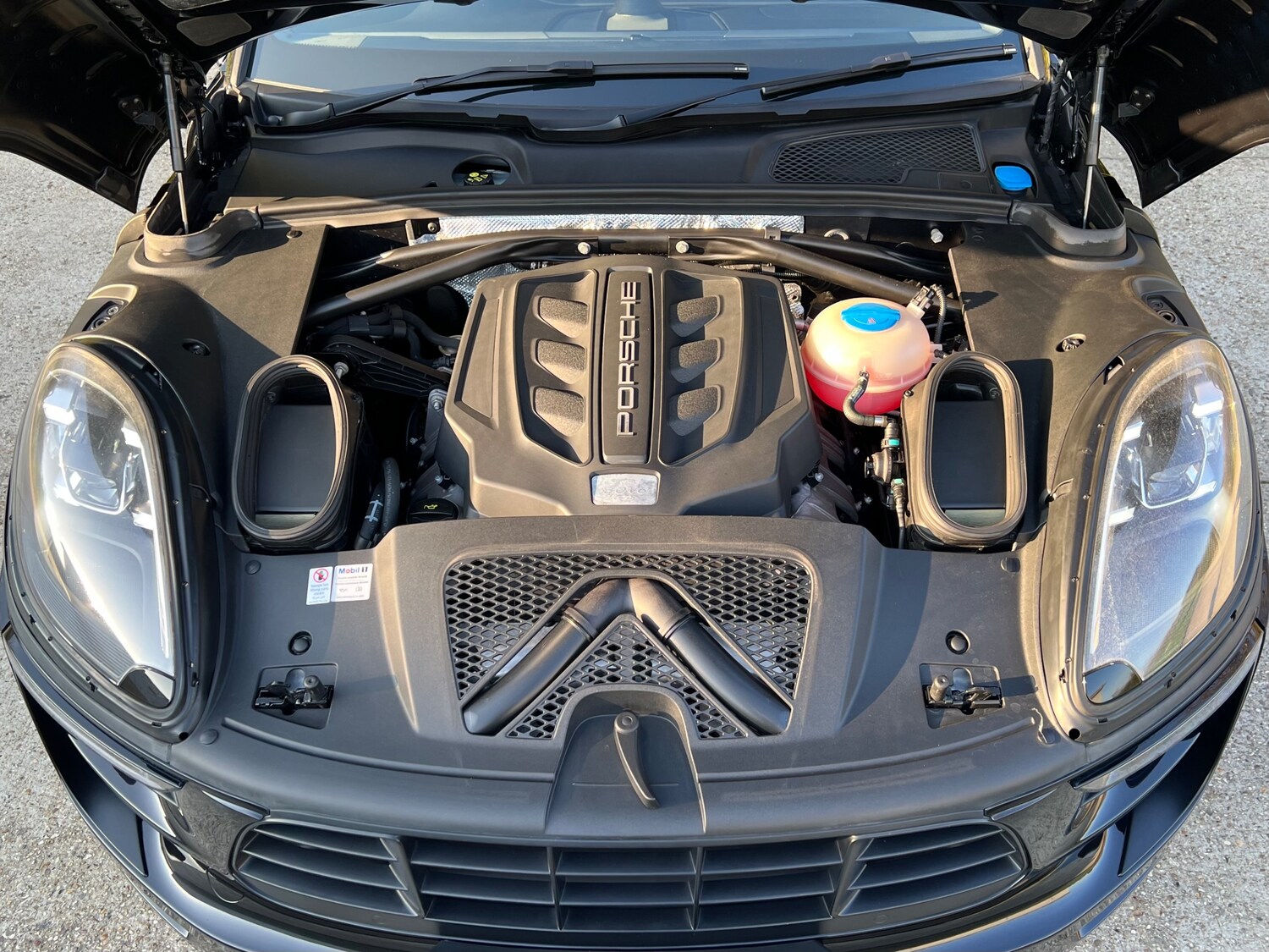 Used Porsche Macan 2016 for sale - 78103555: Photo 14