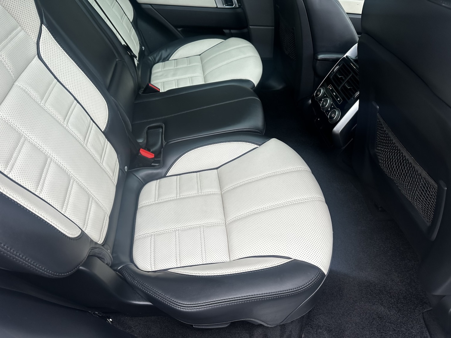 Used Land Rover Range Rover Sport 2015 for sale - 77033075: Photo 32