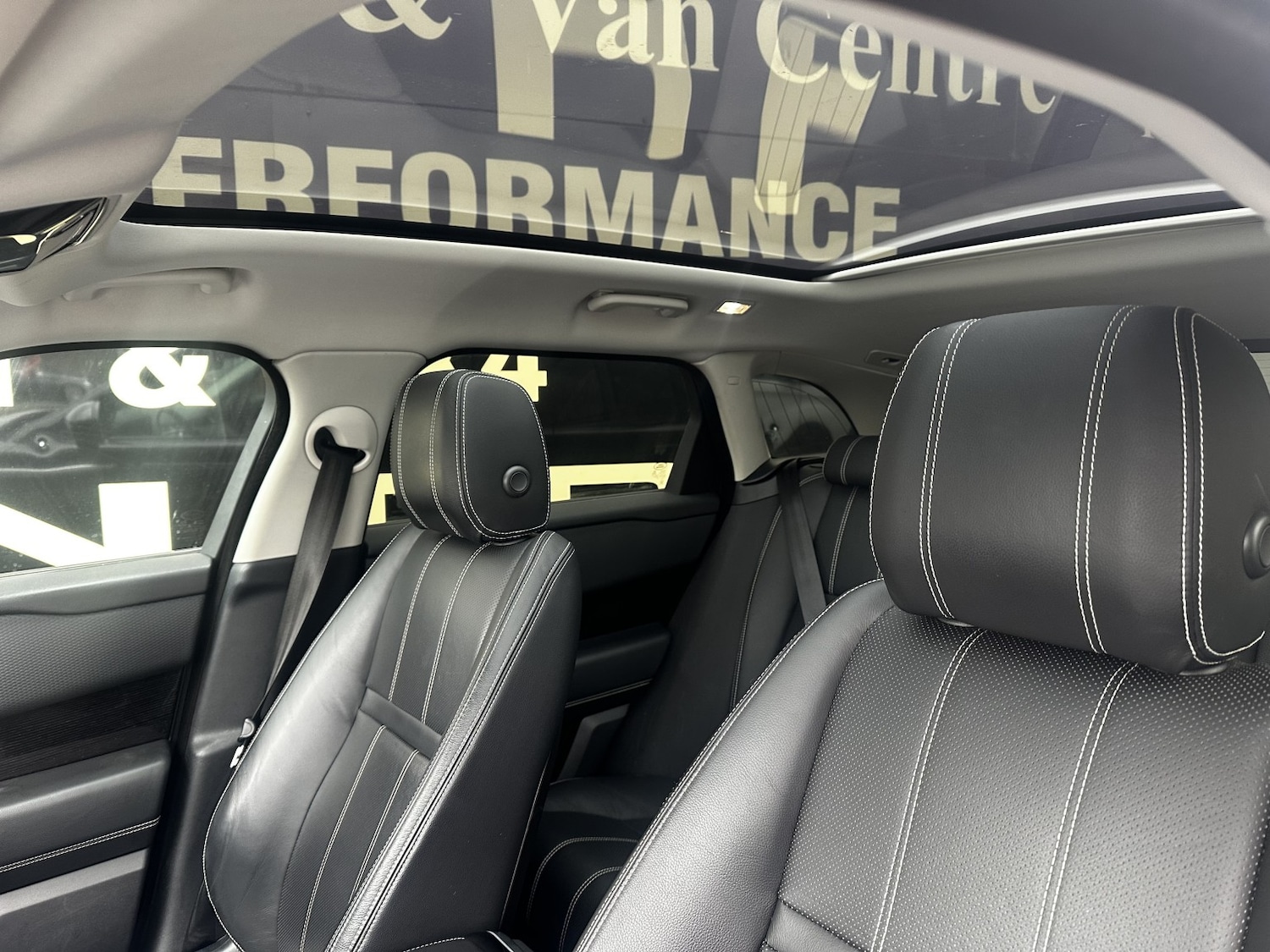 Used Land Rover Range Rover Velar 2019 for sale - 77822262: Photo 3
