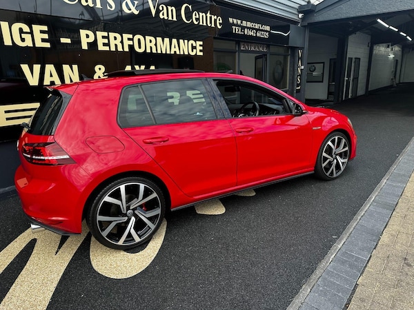 Used Volkswagen Golf 2015 for sale - 75767180: Photo 2