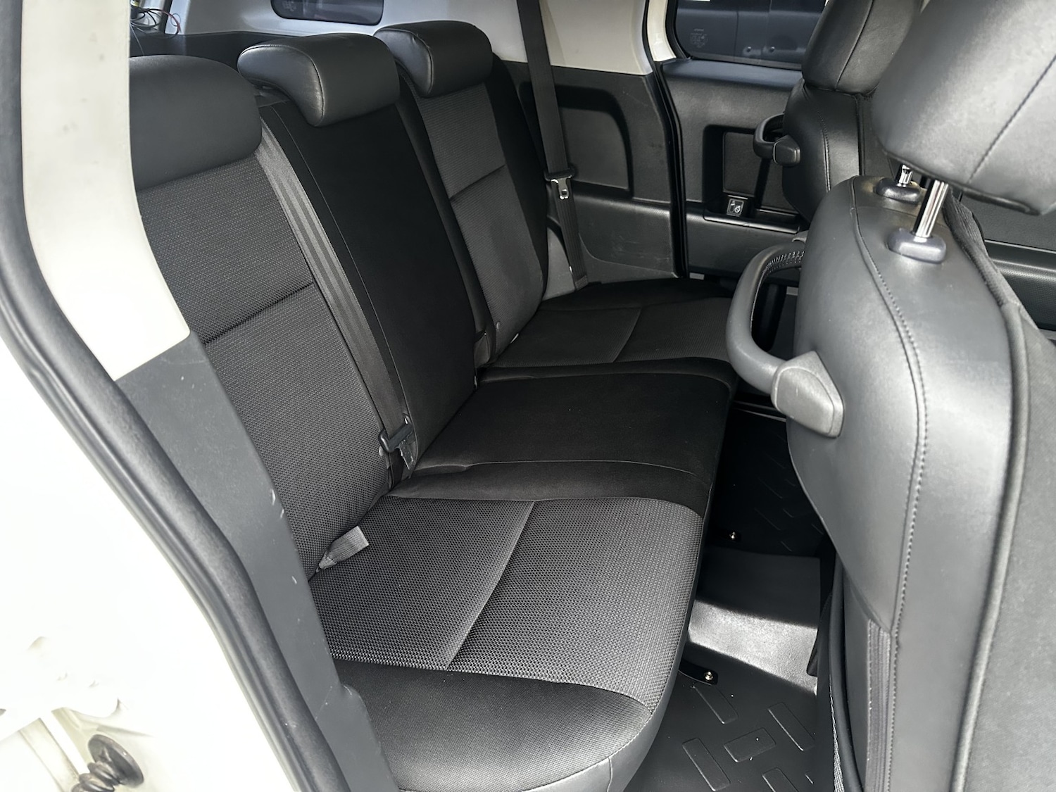 Used Toyota FJ Cruiser 2020 for sale - 76836987: Photo 35