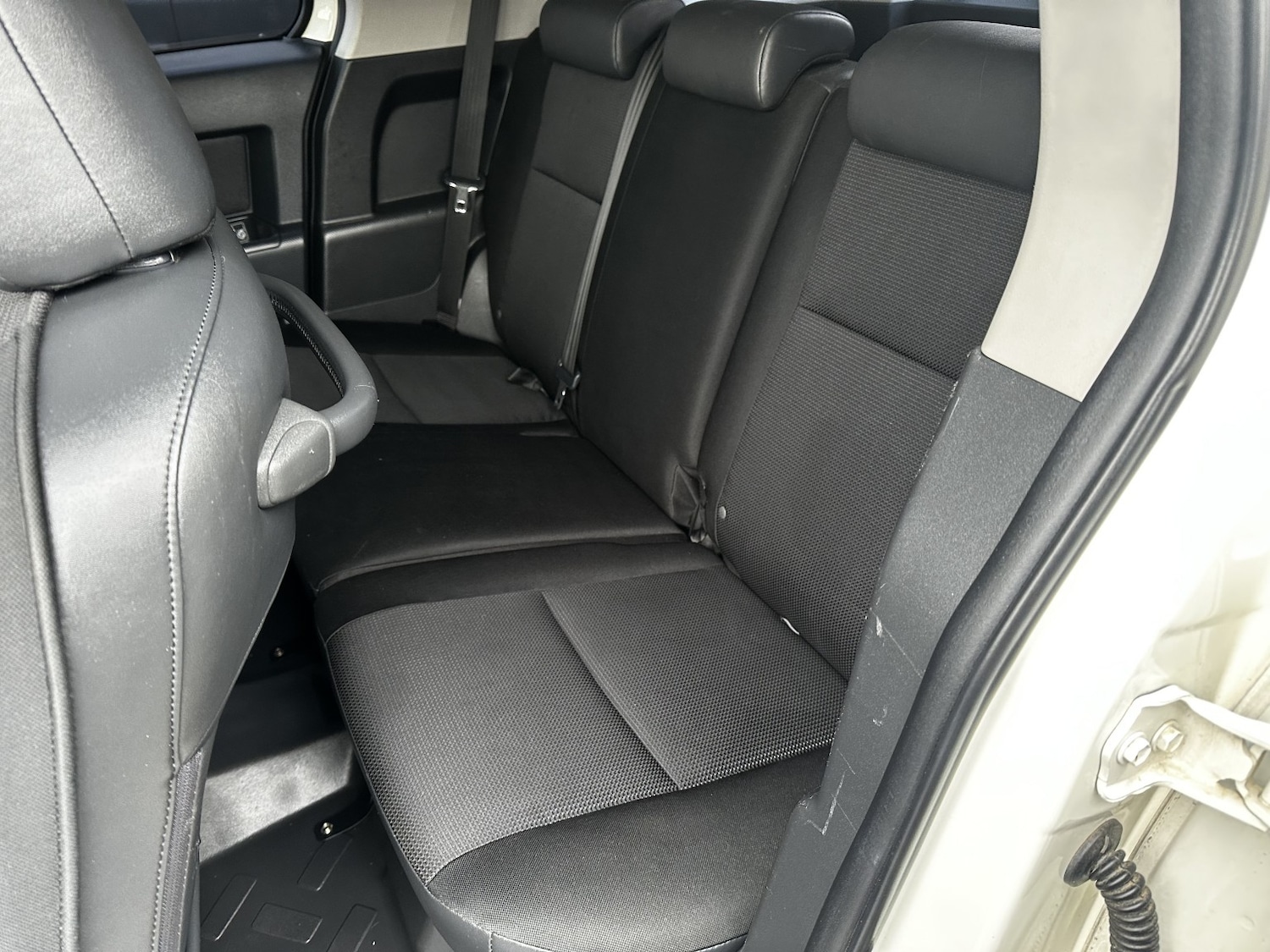 Used Toyota FJ Cruiser 2020 for sale - 76836987: Photo 36