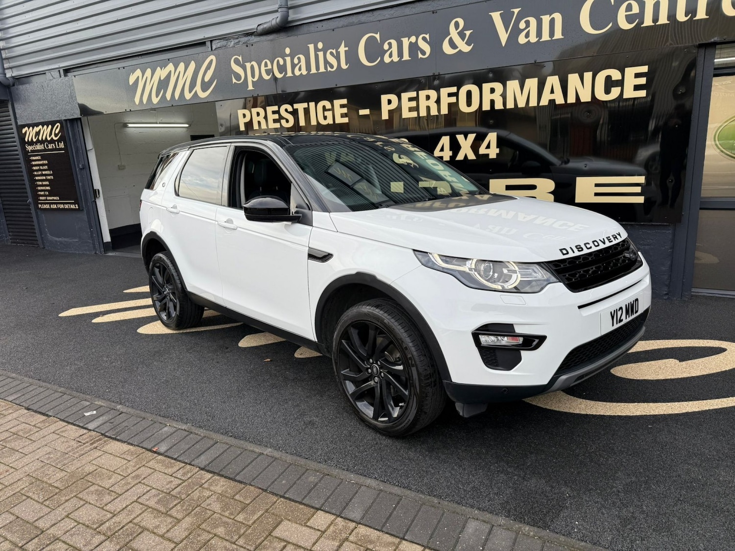 Used Land Rover Discovery Sport 2017 for sale - 76963271: Photo 6