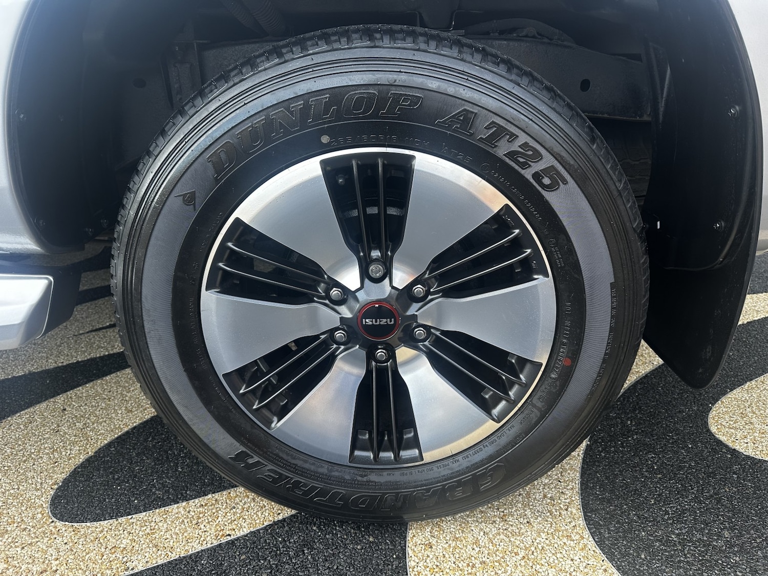 Used Isuzu D-Max 2023 for sale - 76093793: Photo 9