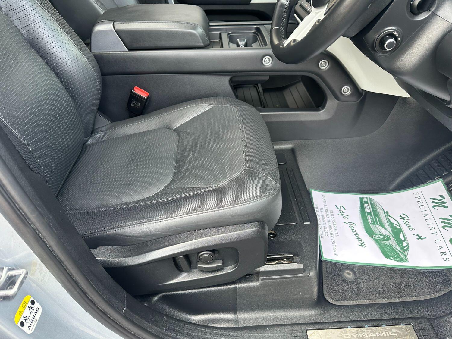 Used Land Rover Defender 110 2022 for sale - 76794482: Photo 26