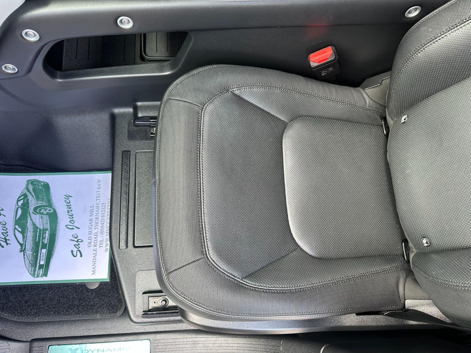 Used Land Rover Defender 110 2022 for sale - 76794482: Photo 28