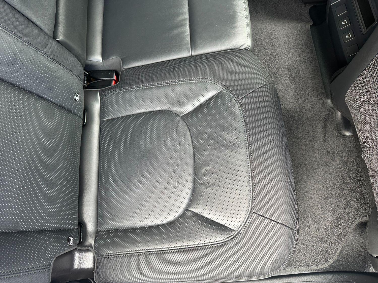 Used Land Rover Defender 110 2022 for sale - 76794482: Photo 32