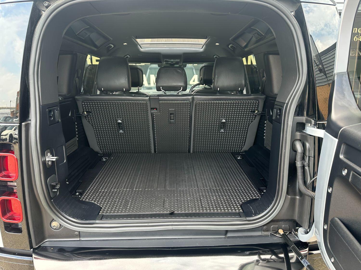 Used Land Rover Defender 110 2022 for sale - 76794482: Photo 34