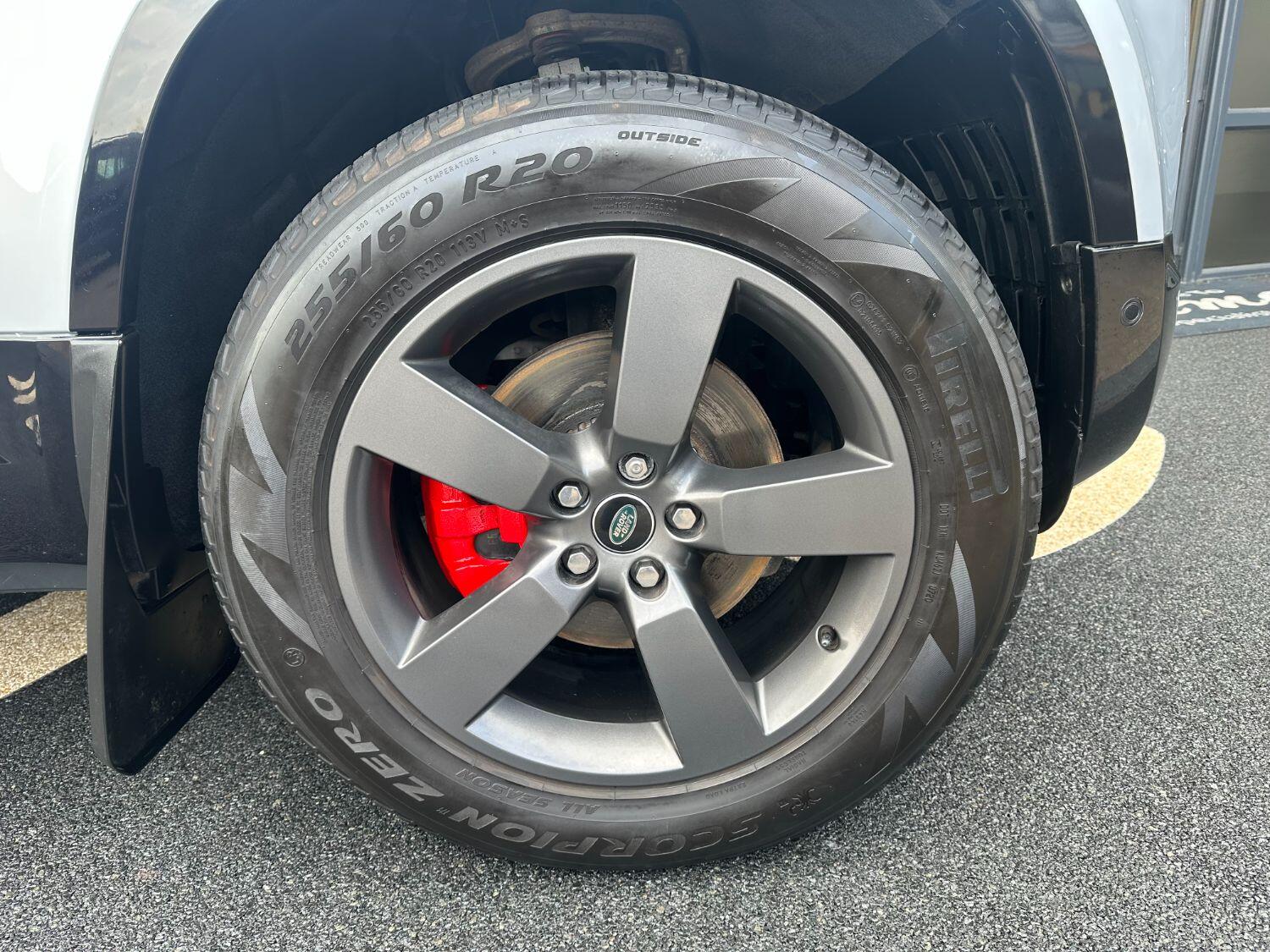 Used Land Rover Defender 110 2022 for sale - 76794482: Photo 9