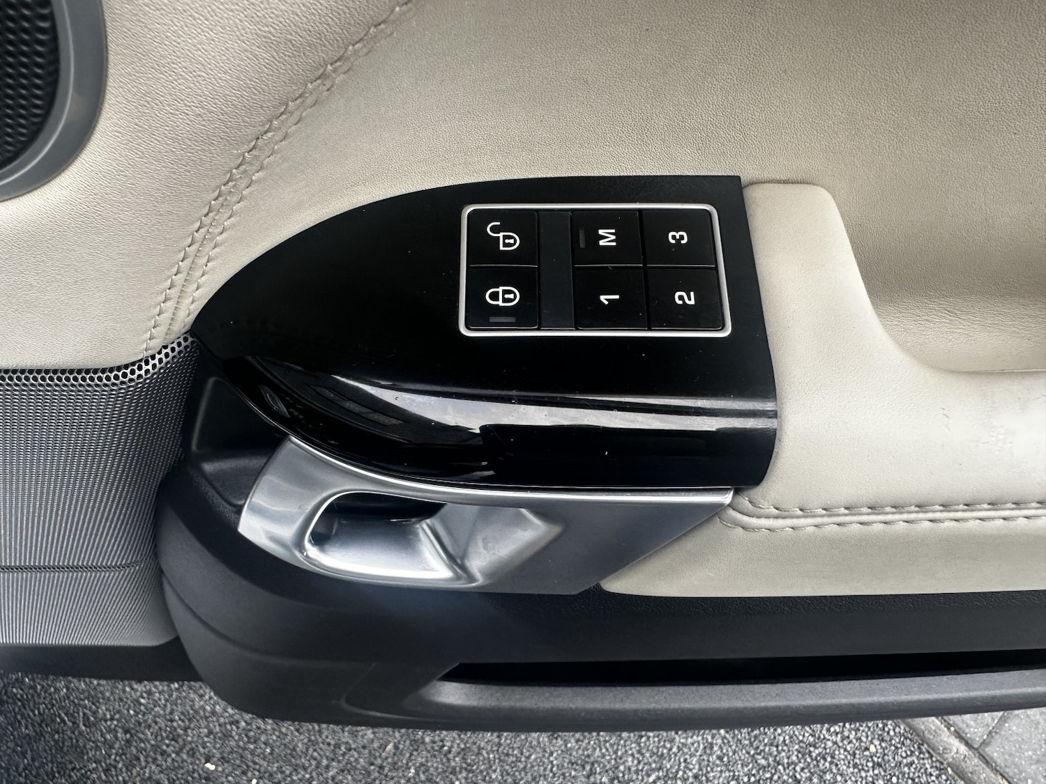 Used Land Rover Range Rover Sport 2015 for sale - 76521040: Photo 18