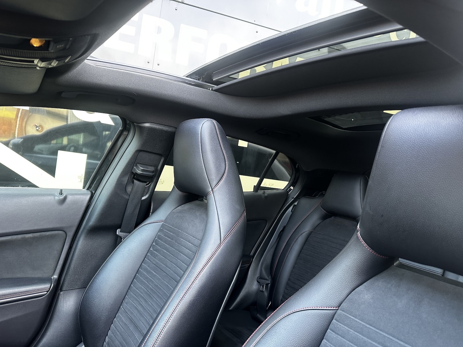 Used Mercedes-Benz GLA 2015 for sale - 77977148: Photo 3