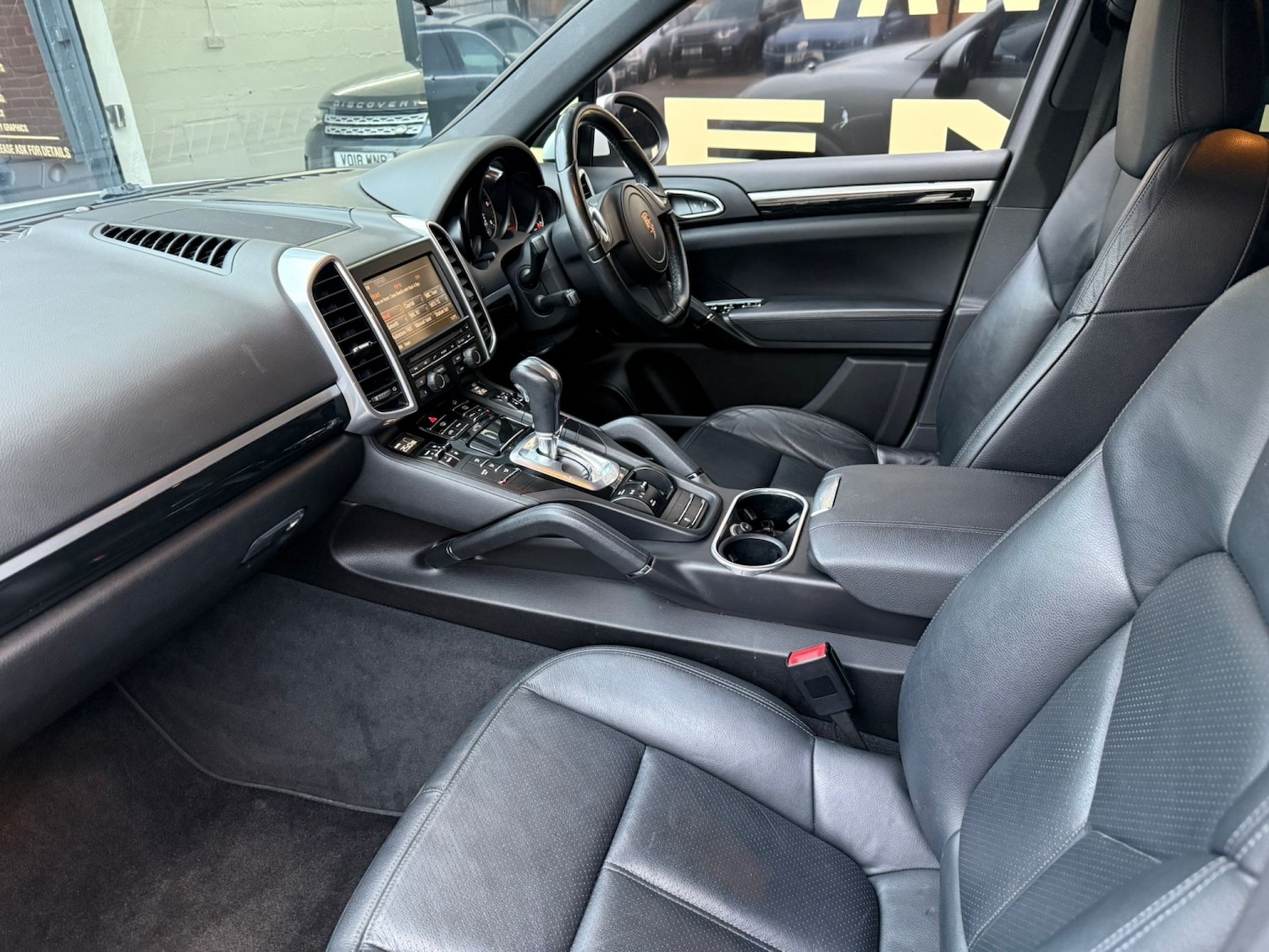 Used Porsche Cayenne 2013 for sale - 76536737: Photo 3