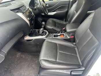 Used Nissan Navara 2020 for sale - 78229177: Photo