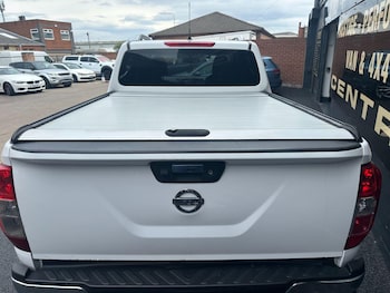 Used Nissan Navara 2020 for sale - 78229177: Photo