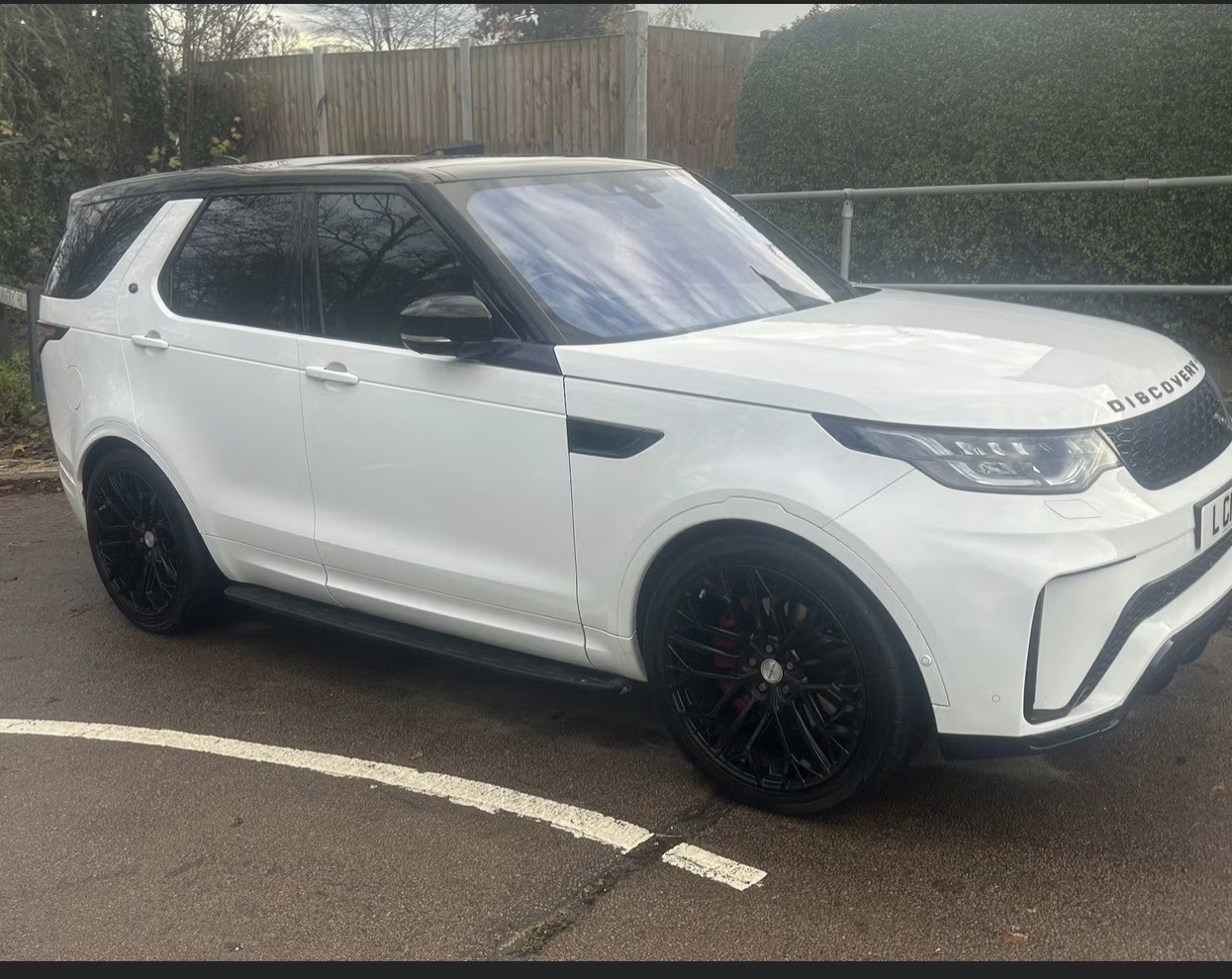 Used Land Rover Discovery 2018 for sale - 76982795: Photo 1