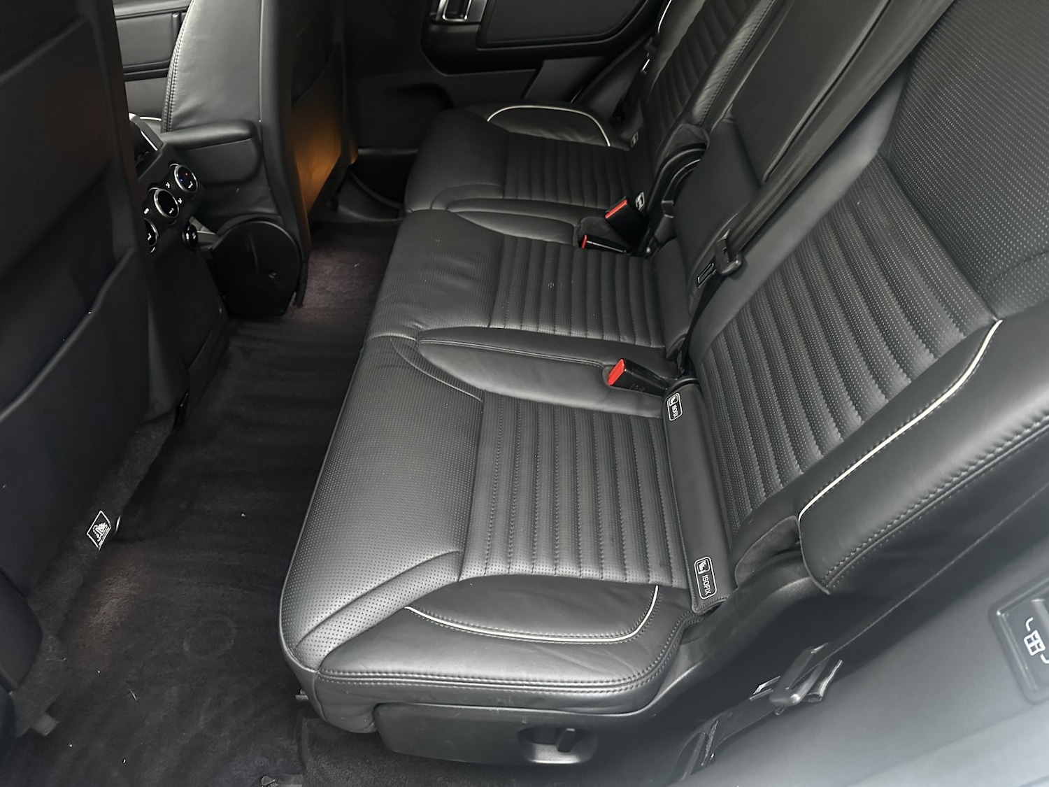 Used Land Rover Discovery 2018 for sale - 76982795: Photo 31