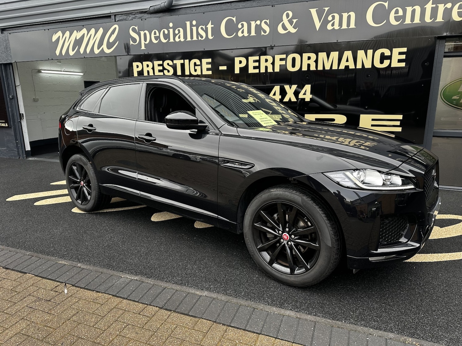 Used Jaguar F-Pace 2020 for sale - 76643352: Photo 1