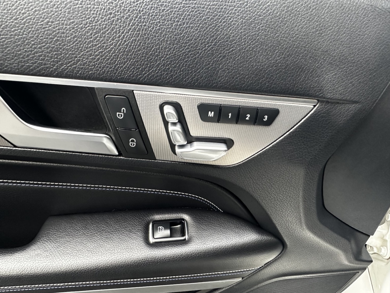 Used Mercedes-Benz E Class 2017 for sale - 76488673: Photo 25