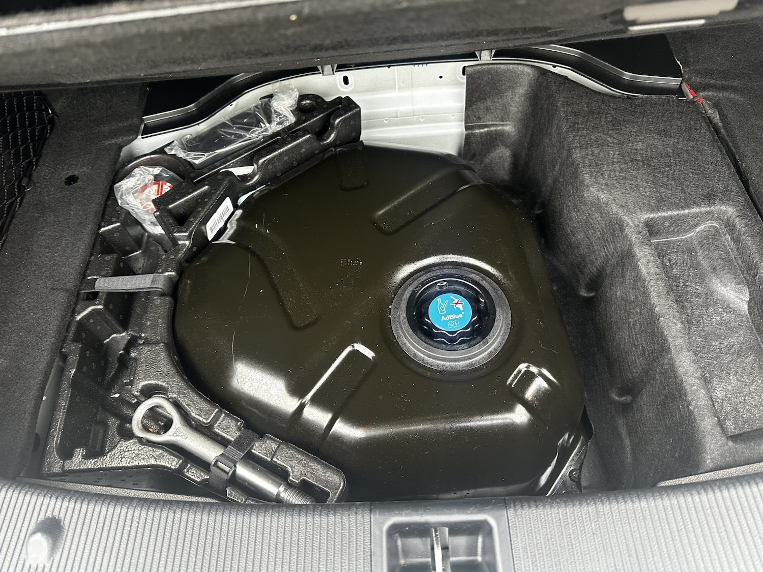 Used Mercedes-Benz E Class 2017 for sale - 76488673: Photo 37