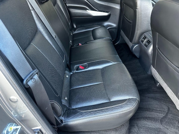 Used Nissan Navara 2018 for sale - 75779326: Photo 35