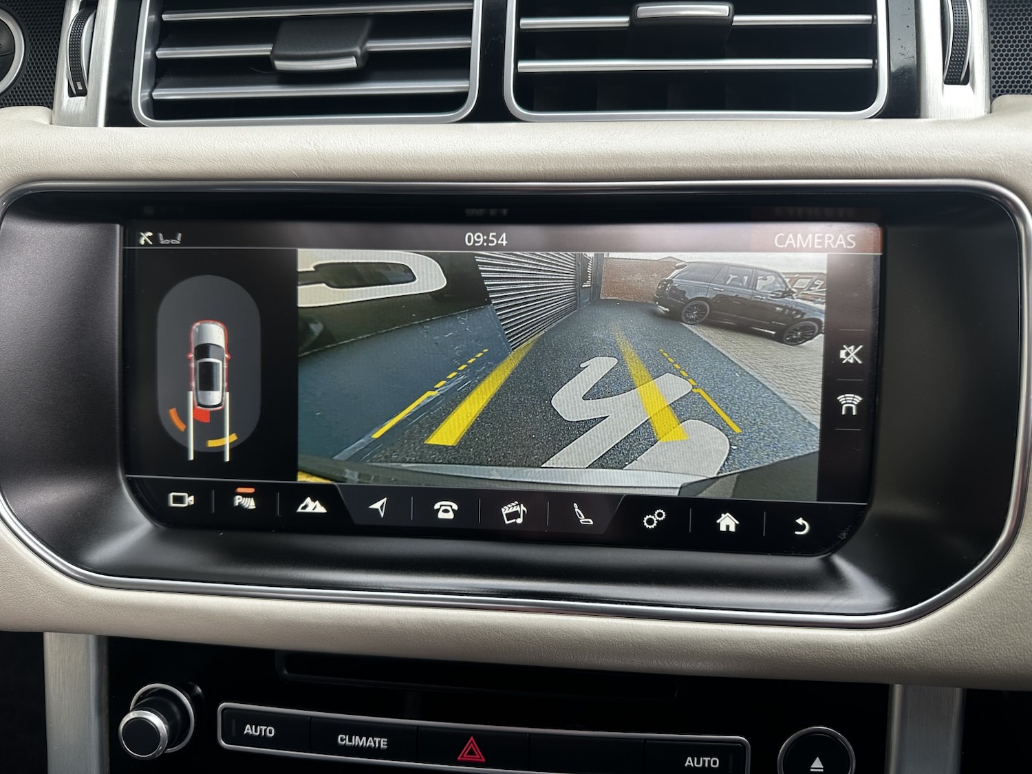 Used Land Rover Range Rover 2017 for sale - 77632374: Photo 12