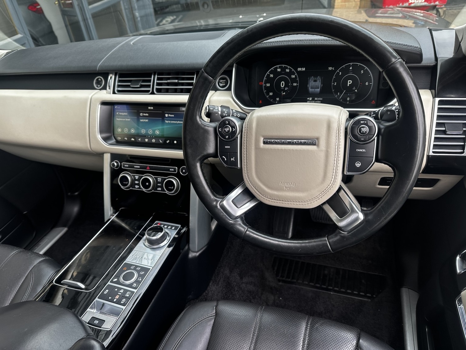 Used Land Rover Range Rover 2017 for sale - 77632374: Photo 15