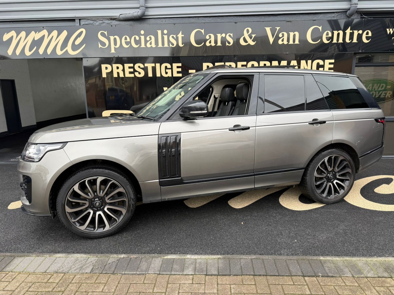 Used Land Rover Range Rover 2017 for sale - 77632374: Photo 4