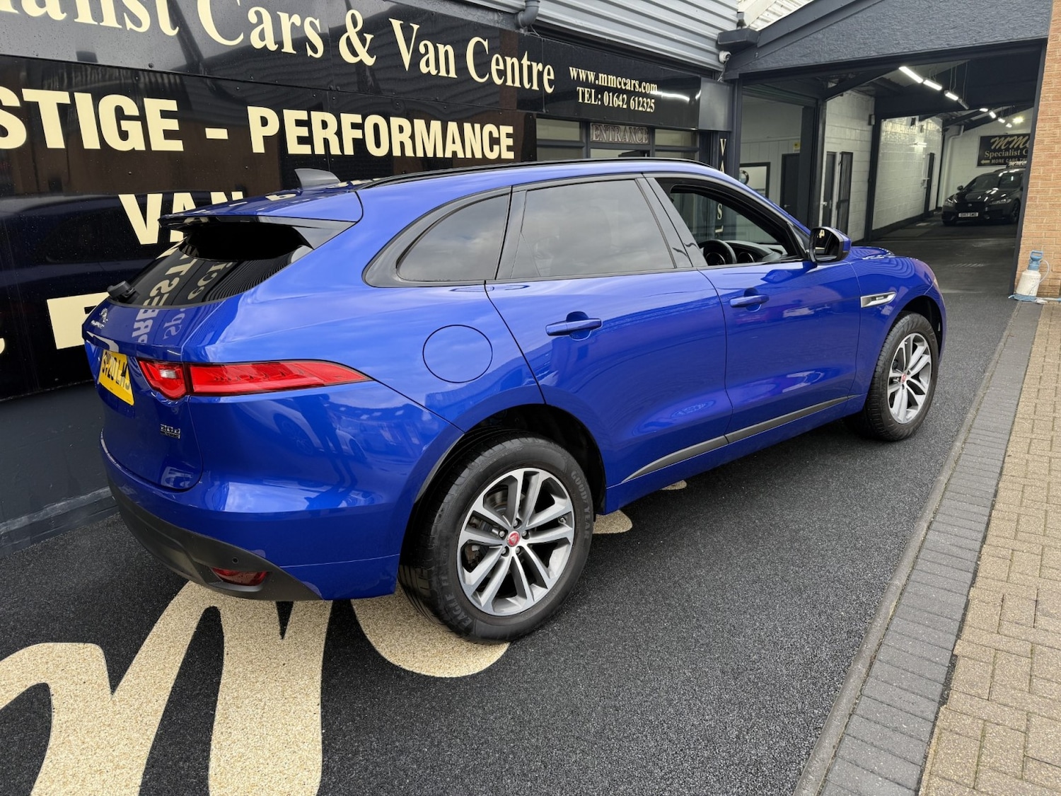 Used Jaguar F-Pace 2020 for sale - 77237027: Photo 6