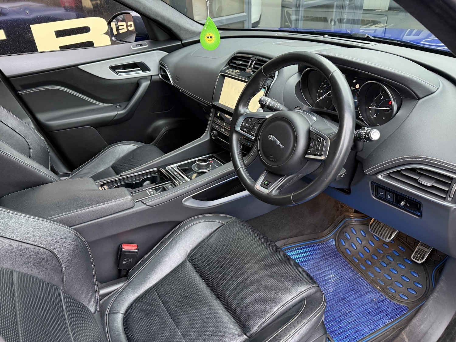 Used Jaguar F-Pace 2020 for sale - 77237027: Photo 9