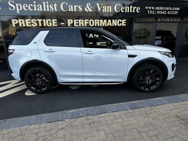 Used Land Rover Discovery Sport 2017 for sale - 76225231: Photo 4