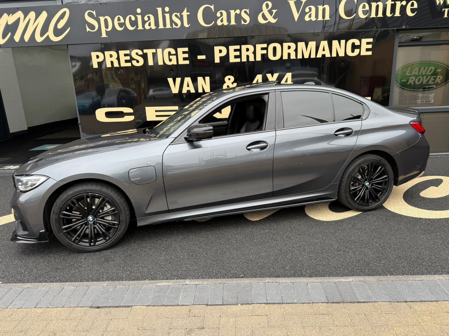 Used BMW 3 Series 2019 for sale - 76268621: Photo 1