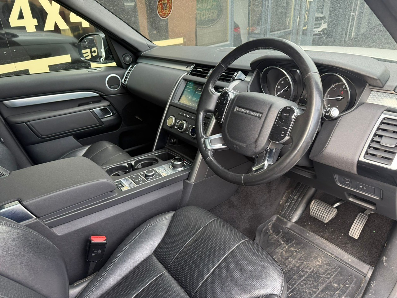 Used Land Rover Discovery 2020 for sale - 77921358: Photo 5