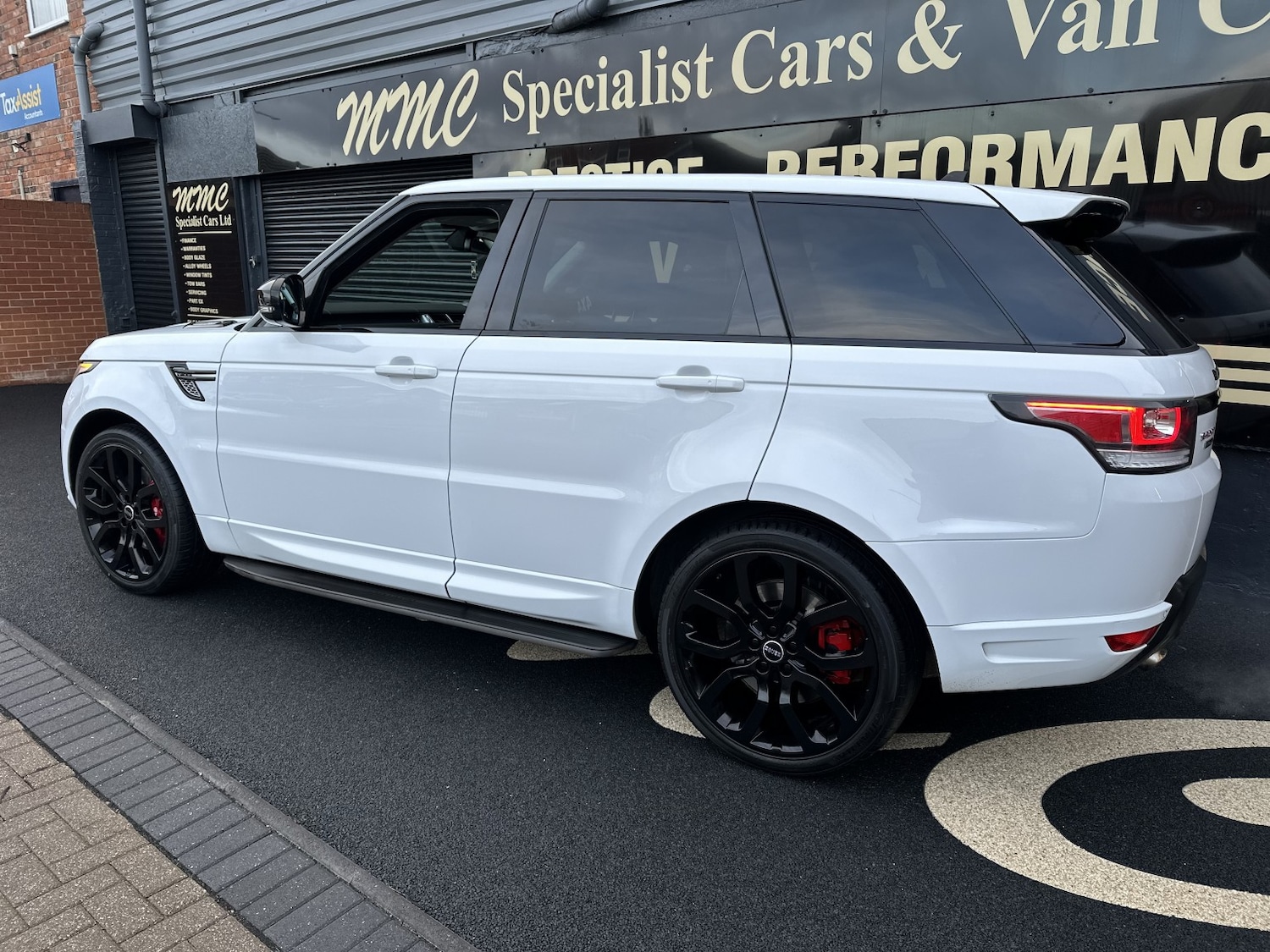 Used Land Rover Range Rover Sport 2015 for sale - 76666115: Photo 10