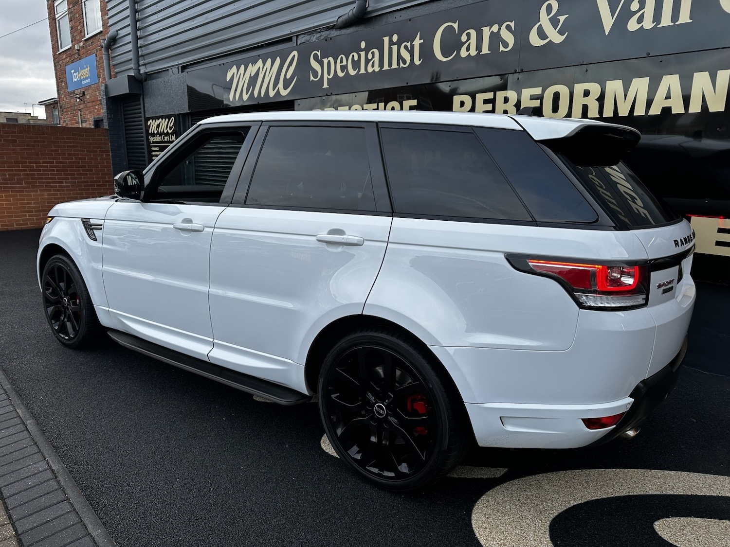 Used Land Rover Range Rover Sport 2015 for sale - 76666115: Photo 11