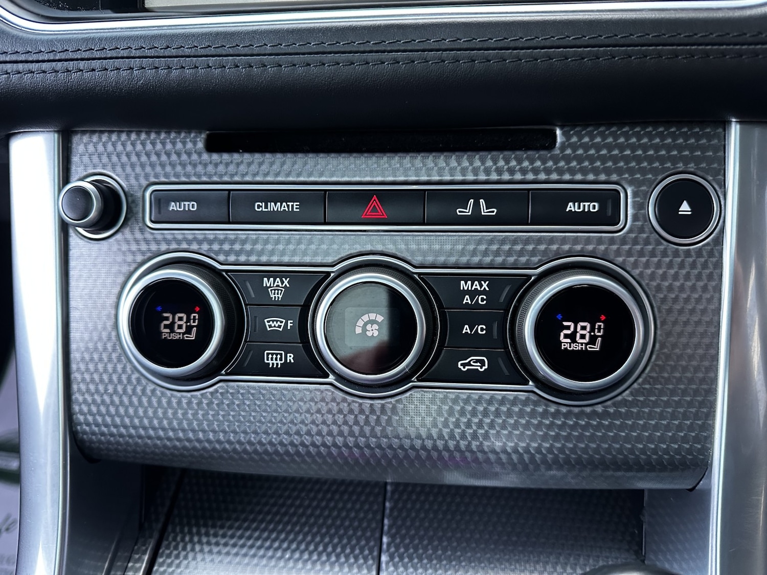 Used Land Rover Range Rover Sport 2015 for sale - 76666115: Photo 21