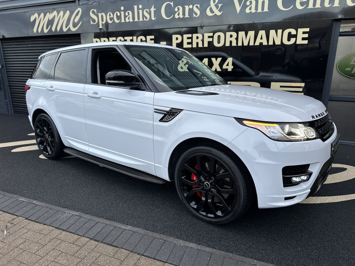 Used Land Rover Range Rover Sport 2015 for sale - 76666115: Photo 9