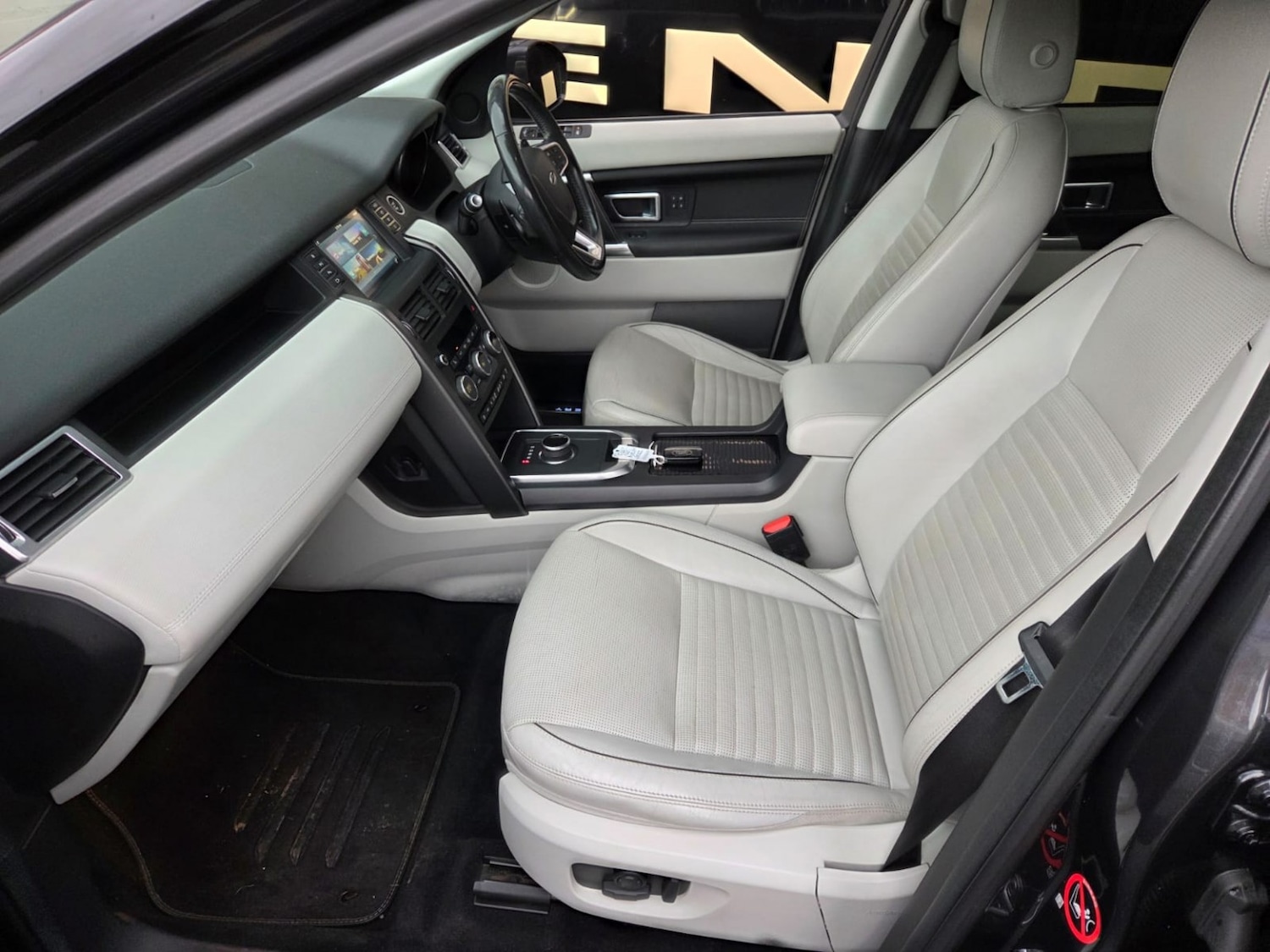 Used Land Rover Discovery Sport 2017 for sale - 77622417: Photo 6